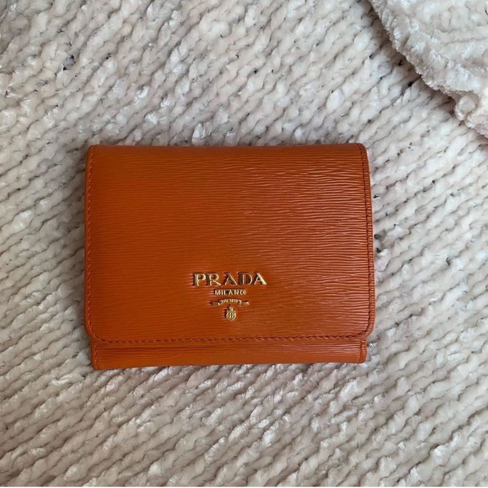 Prada Wallet - Picture 3 of 5